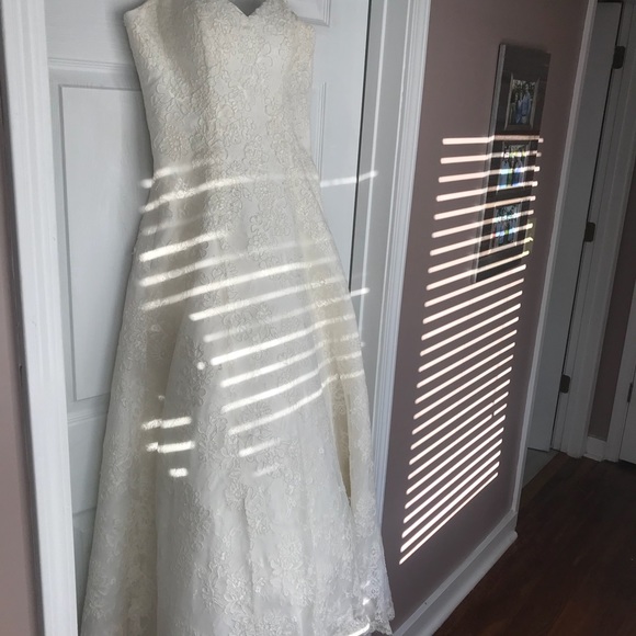 Justin Alexander Wedding Dress - street size 4 - Picture 3 of 8